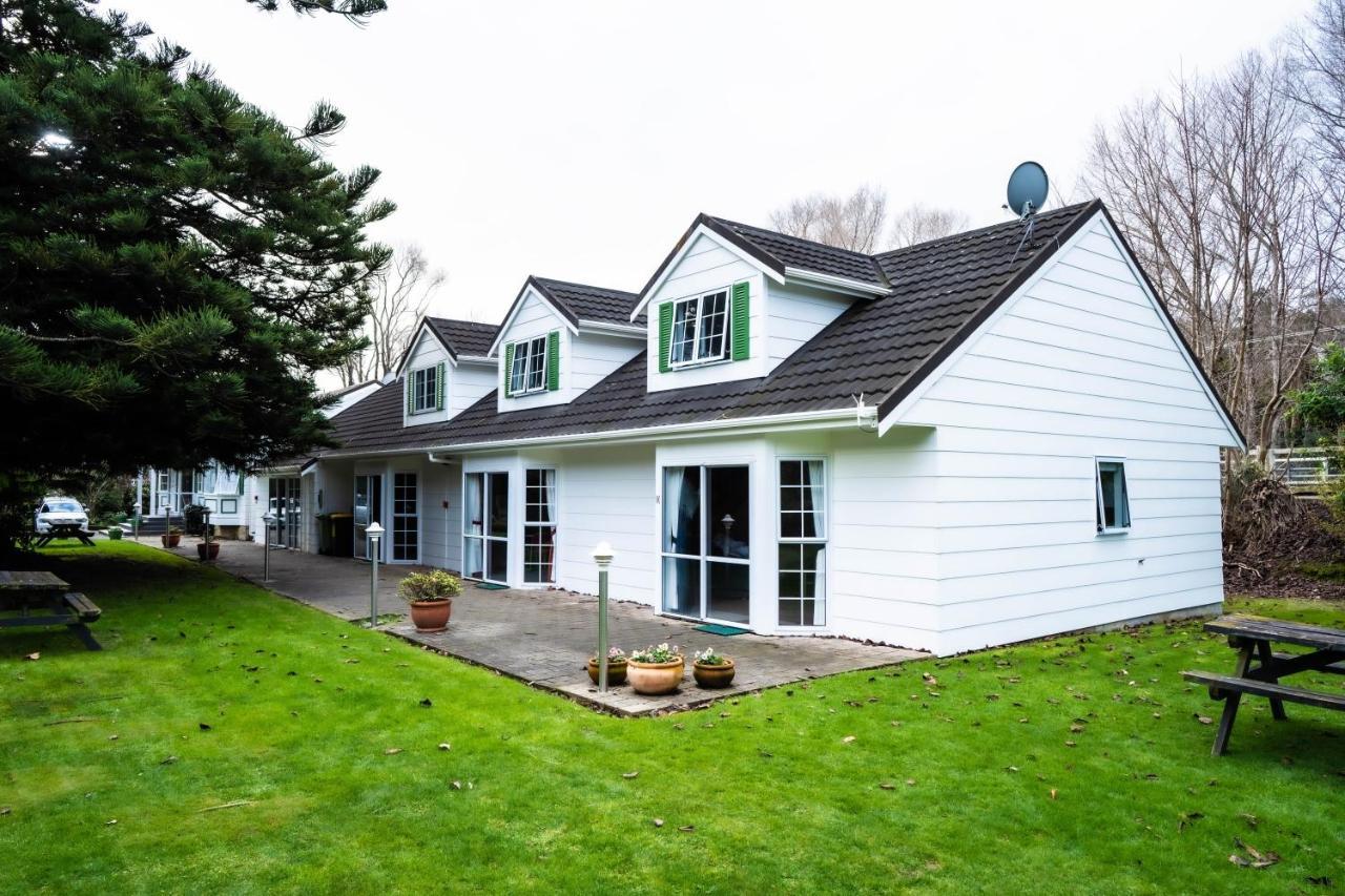 Bucket Tree Lodge Tawa Exterior photo